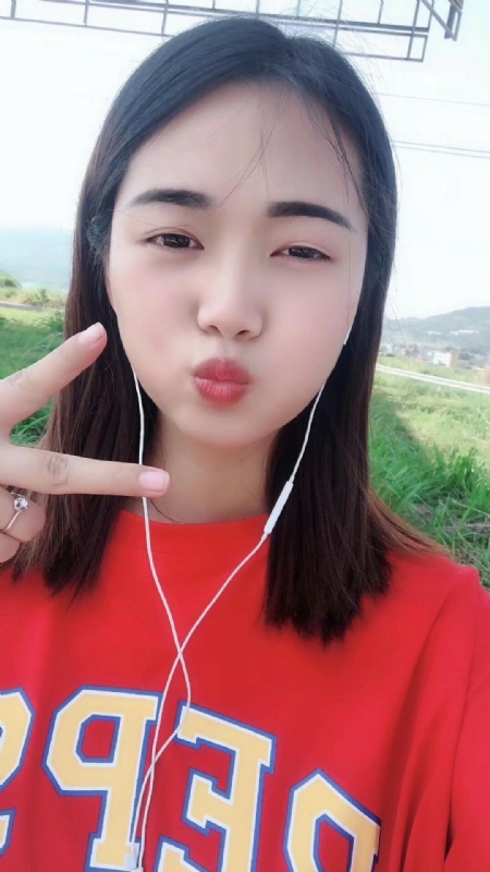 深拥必定温暖的第一张照片--芜湖相亲服务中心