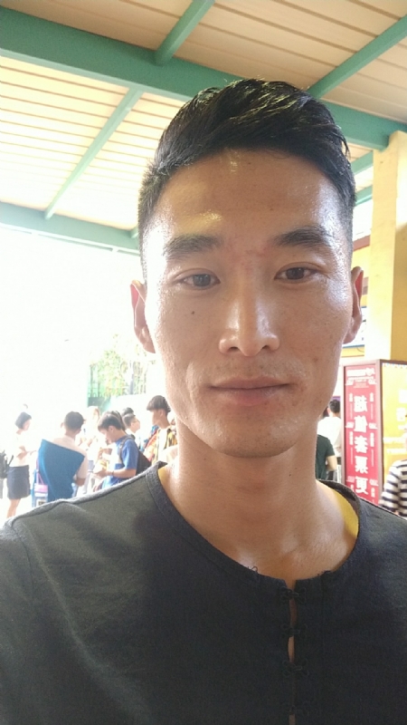 难得糊涂的第一张照片--芜湖相亲服务中心