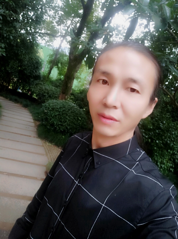 北方的狼的第一张照片--芜湖相亲服务中心