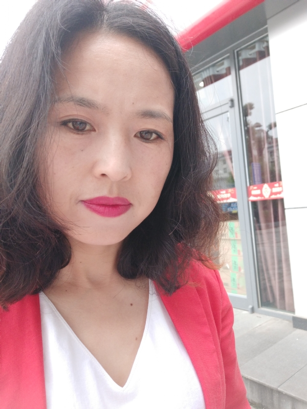 枫叶飘零的第一张照片--芜湖相亲服务中心