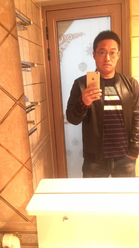 华灯初下的第一张照片--芜湖相亲服务中心