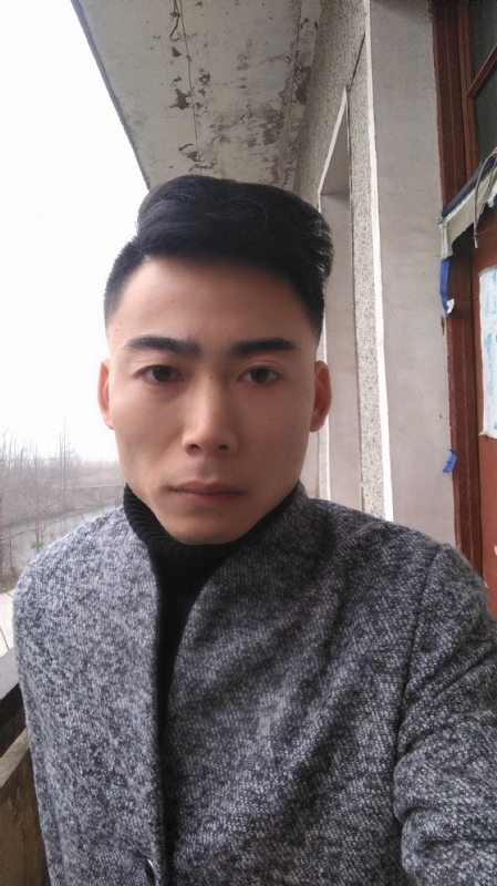 谁伴我闯荡的第一张照片--芜湖相亲服务中心