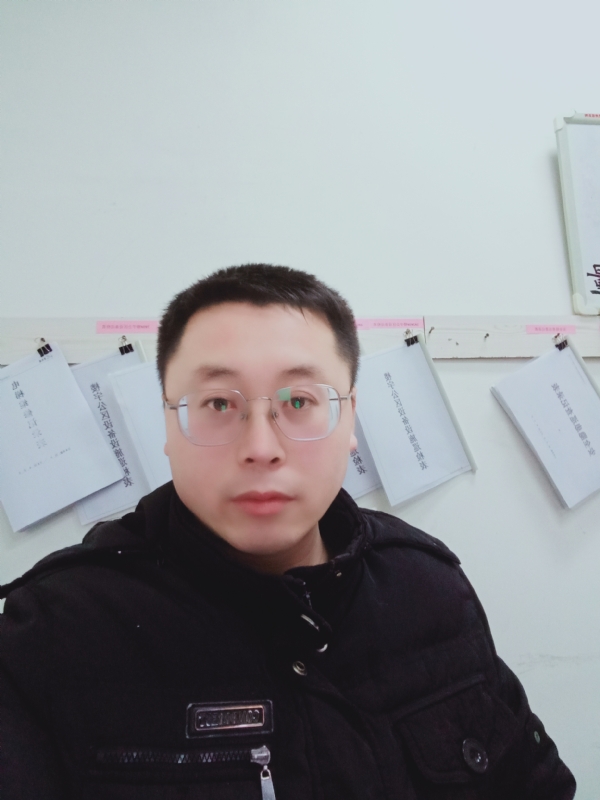 一头猪的第一张照片--芜湖相亲服务中心