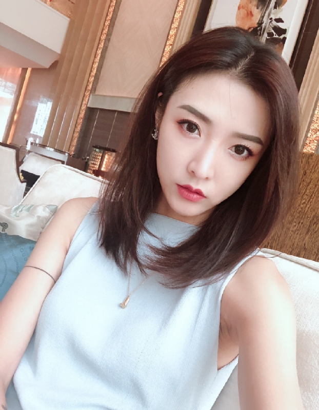 嘉嘉的第一张照片--芜湖相亲服务中心