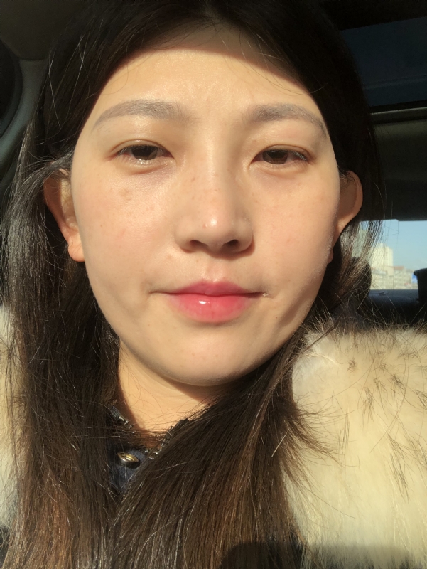 轻闭双眼的第一张照片--芜湖相亲服务中心