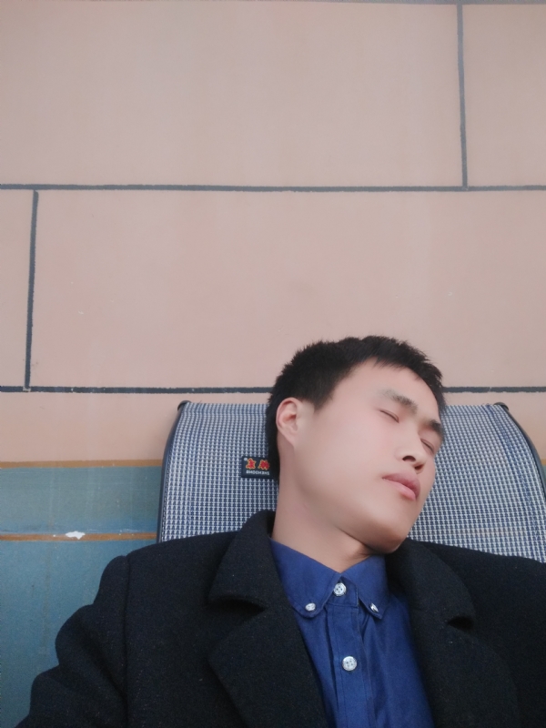 有钱爱情才能长久的第一张照片--芜湖相亲服务中心