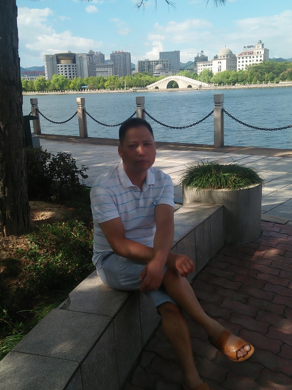 尹力的第一张照片--芜湖相亲服务中心