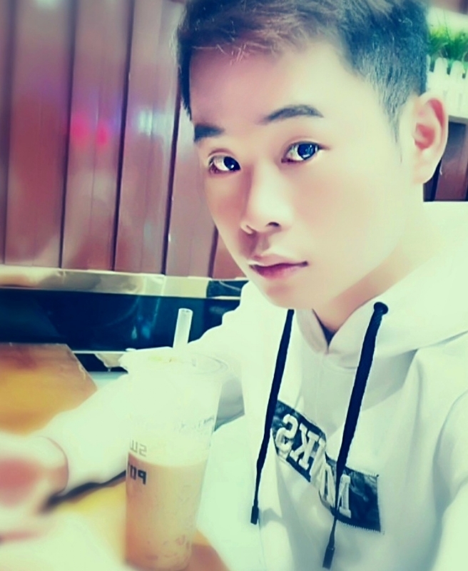 拔大萝卜的兔子的第一张照片--芜湖相亲服务中心