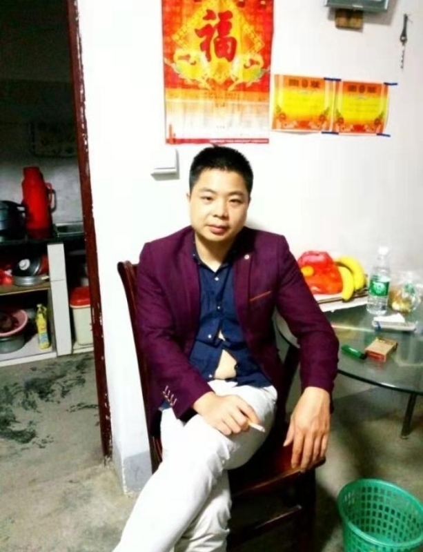 蓝色的微笑的第一张照片--芜湖相亲服务中心