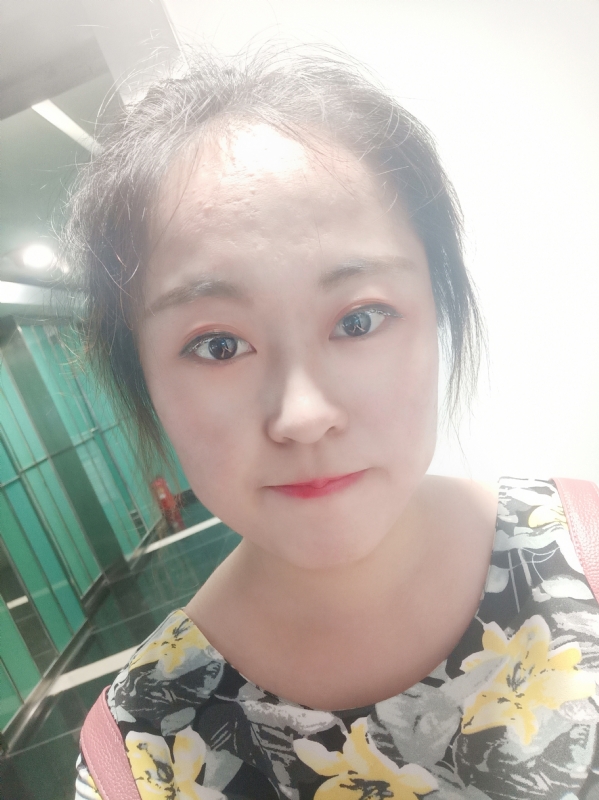 小花伞的第一张照片--芜湖相亲服务中心