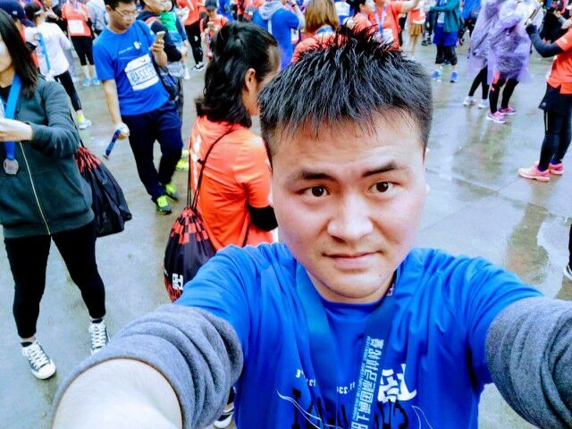 小五在跳舞的第一张照片--芜湖相亲服务中心