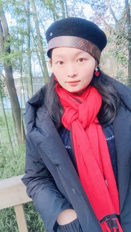 风中百合的第一张照片--芜湖相亲服务中心