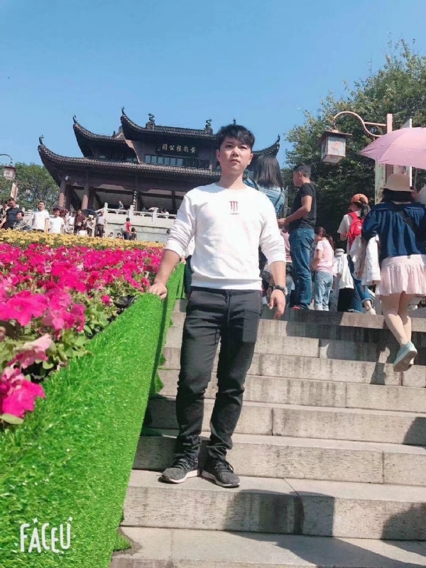 坦然的第二张照片--芜湖相亲服务中心