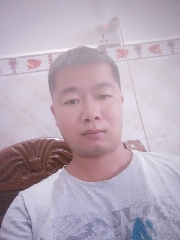 心雨的第一张照片--芜湖相亲服务中心