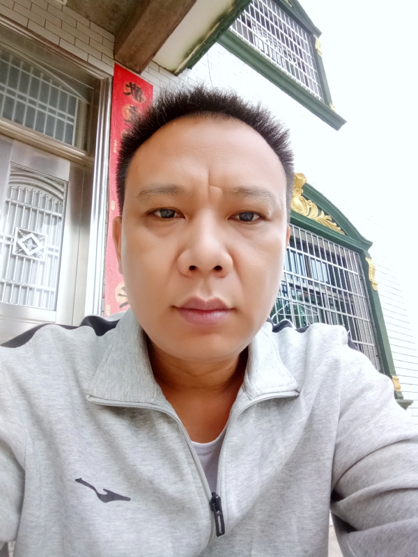 随缘的第一张照片--芜湖相亲服务中心