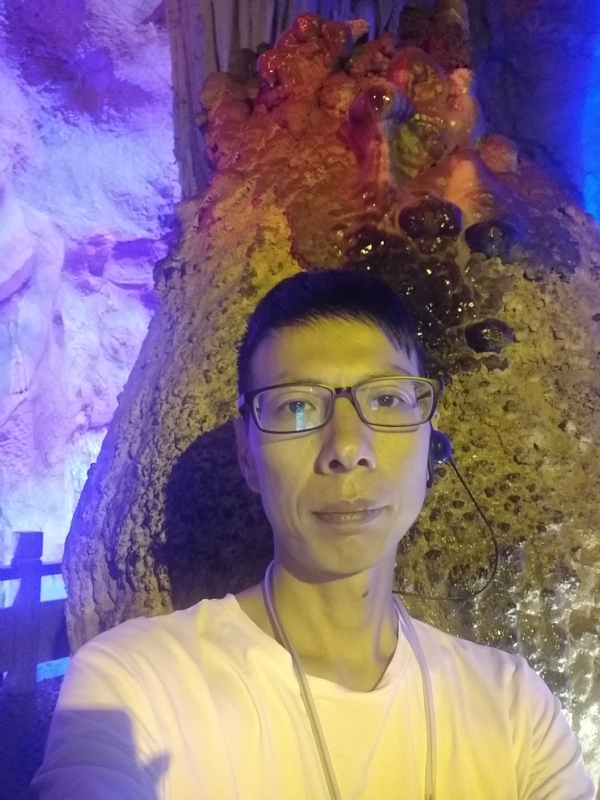 红叶的第一张照片--芜湖相亲服务中心