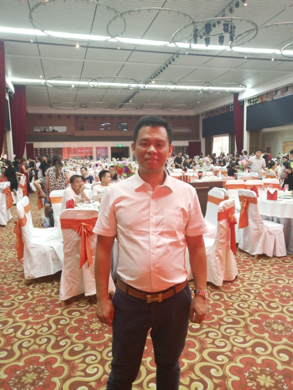 五月酷猪的第一张照片--芜湖相亲服务中心