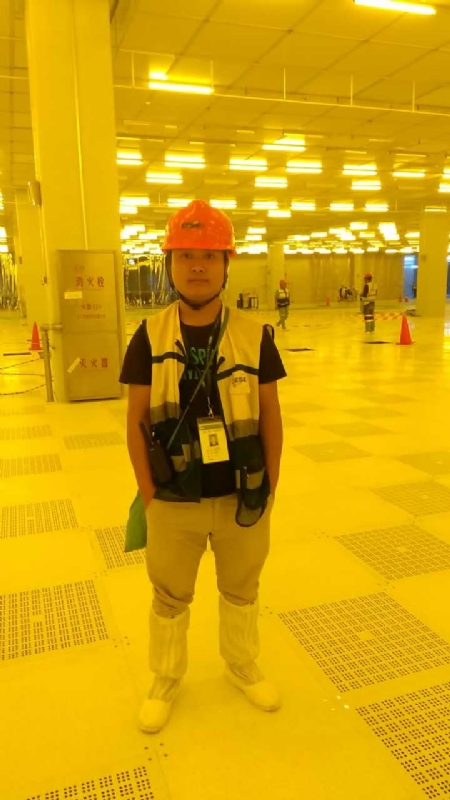 一个傻子的第一张照片--芜湖相亲服务中心