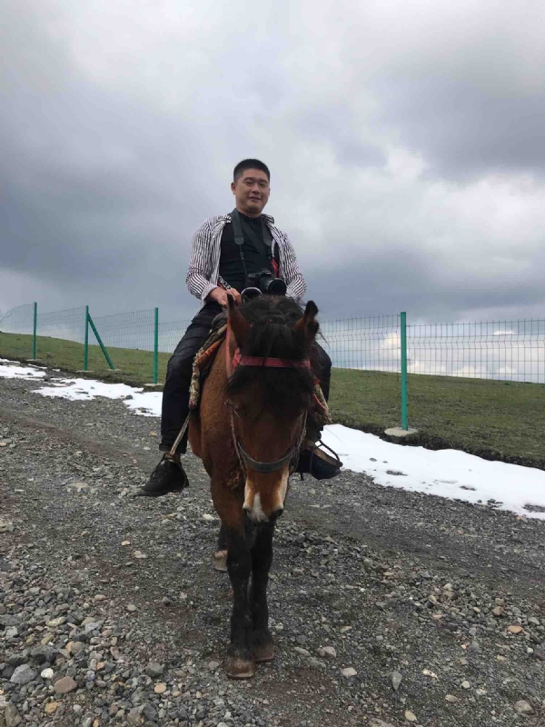 一个人的第一张照片--芜湖相亲服务中心