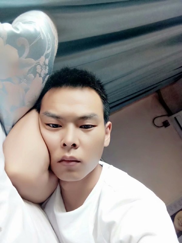 琪子心的第一张照片--芜湖相亲服务中心