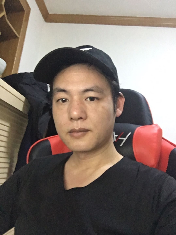 扛枪打鸟的第一张照片--芜湖相亲服务中心