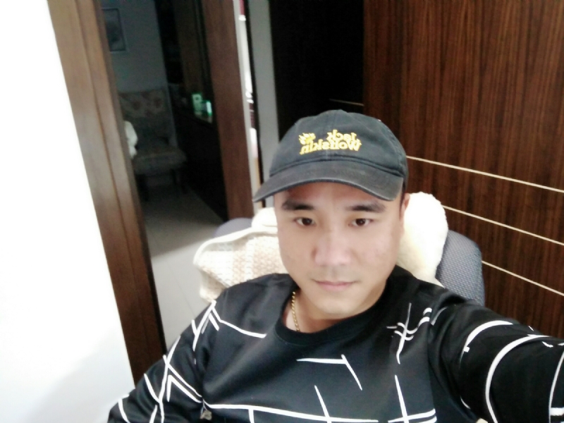 坚持我爱的第一张照片--芜湖相亲服务中心