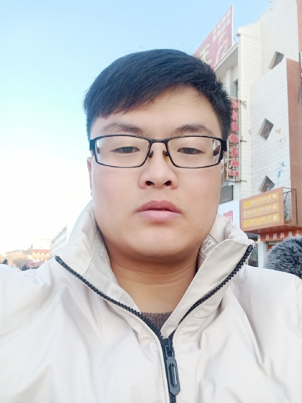 执子之手与子偕老的第一张照片--芜湖相亲服务中心