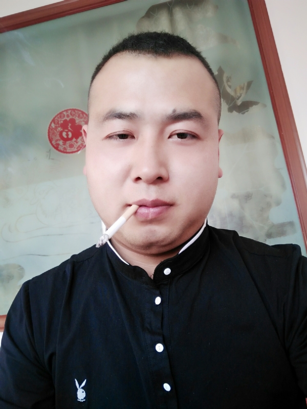 贰爺的第一张照片--芜湖相亲服务中心