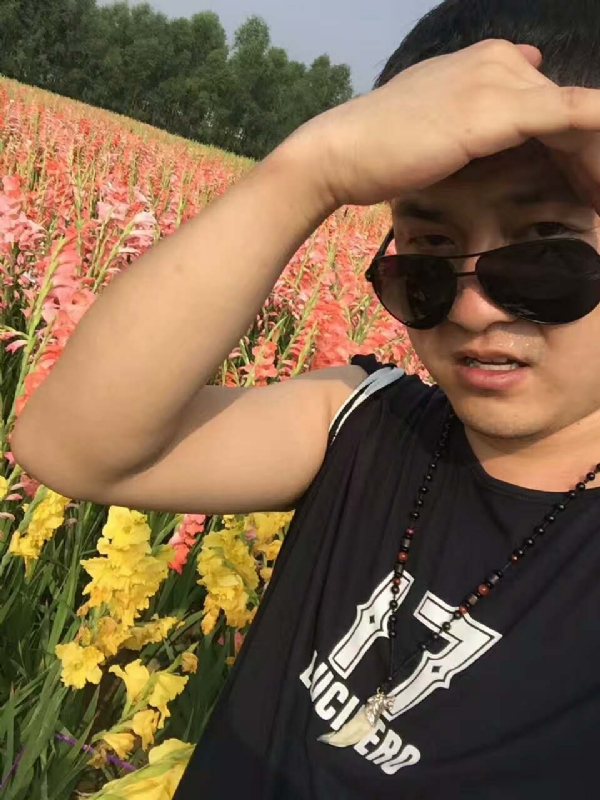 QH-蓝细胞的第一张照片--芜湖相亲服务中心