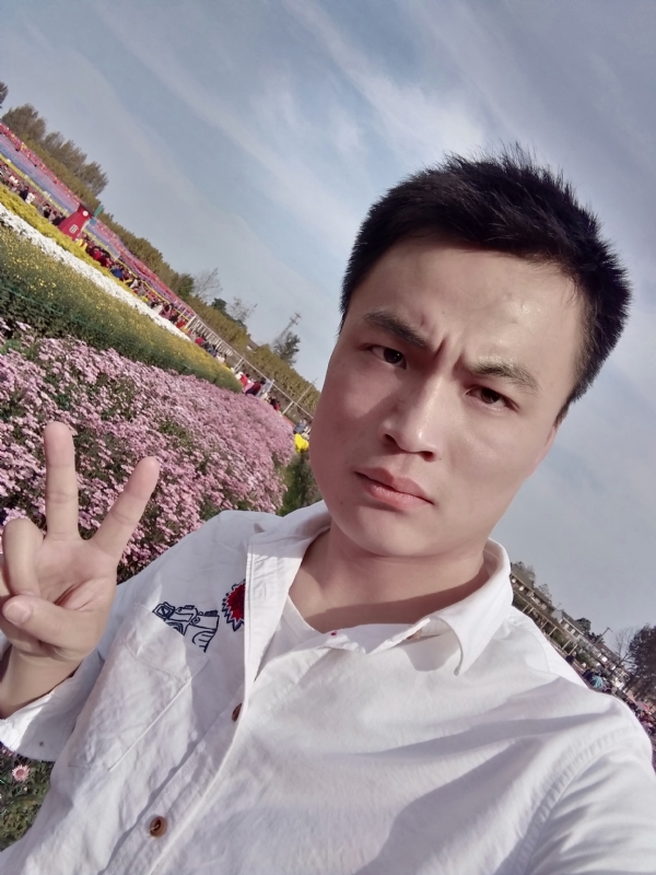 心碎无痕的第二张照片--芜湖相亲服务中心