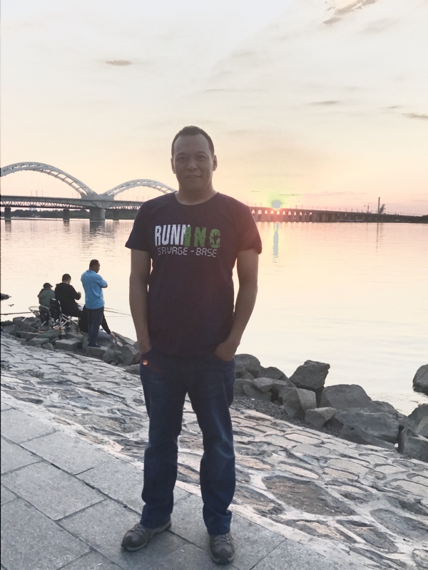 海天一色的第一张照片--芜湖相亲服务中心