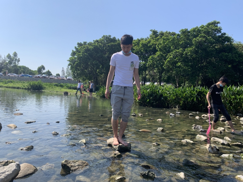 放假吃鸡的第二张照片--芜湖相亲服务中心