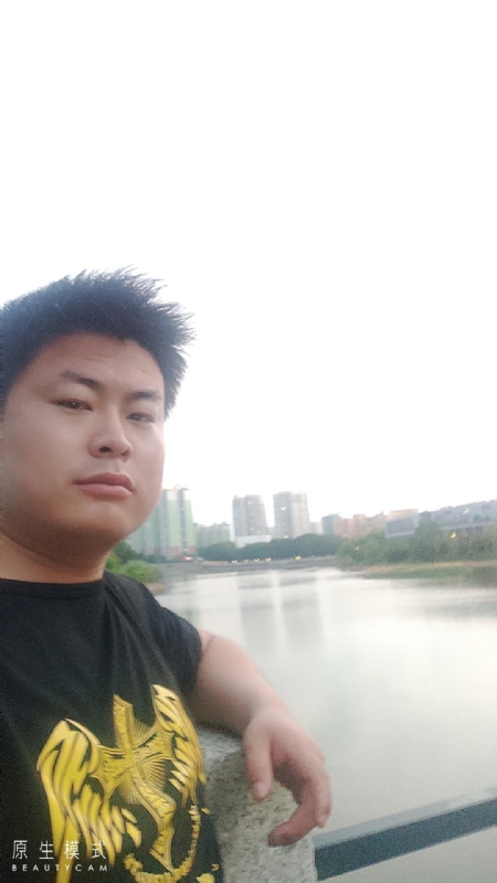 小海的第二张照片--芜湖相亲服务中心