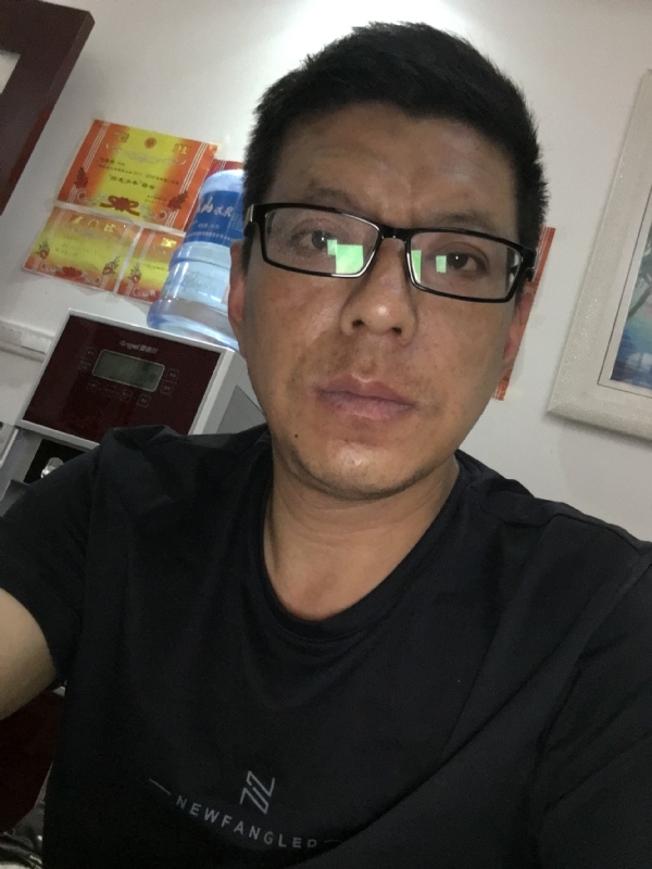 牵手的第三张照片--芜湖相亲服务中心