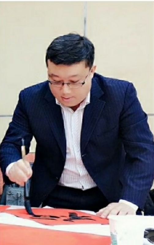 青岛小哥哥的第一张照片--芜湖相亲服务中心