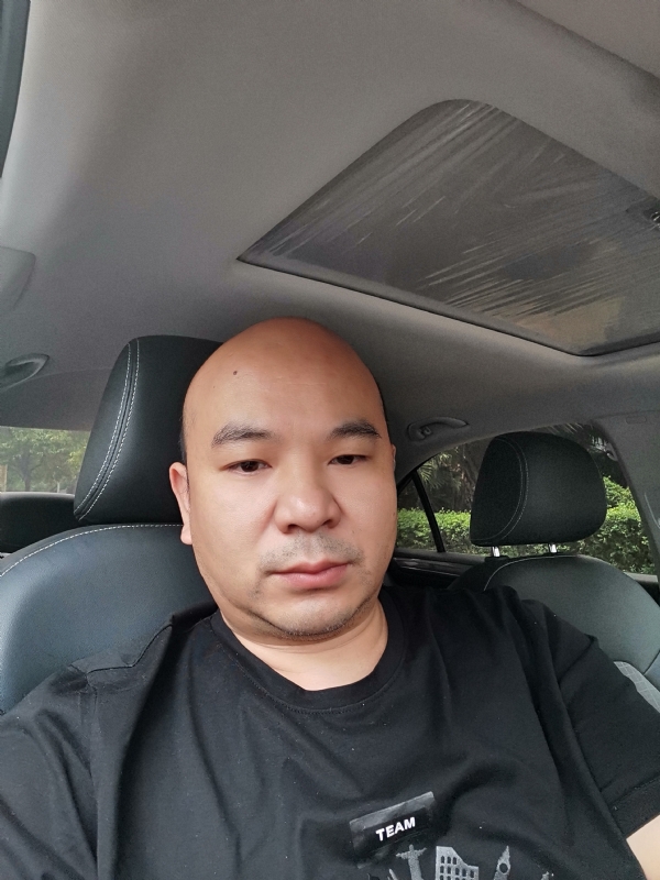 爷们已经老了的第一张照片--芜湖相亲服务中心