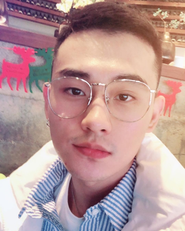 胡强很孤单的第一张照片--芜湖相亲服务中心