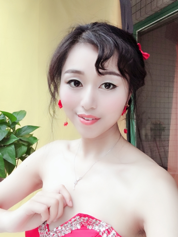 薇薇的第一张照片--芜湖相亲服务中心