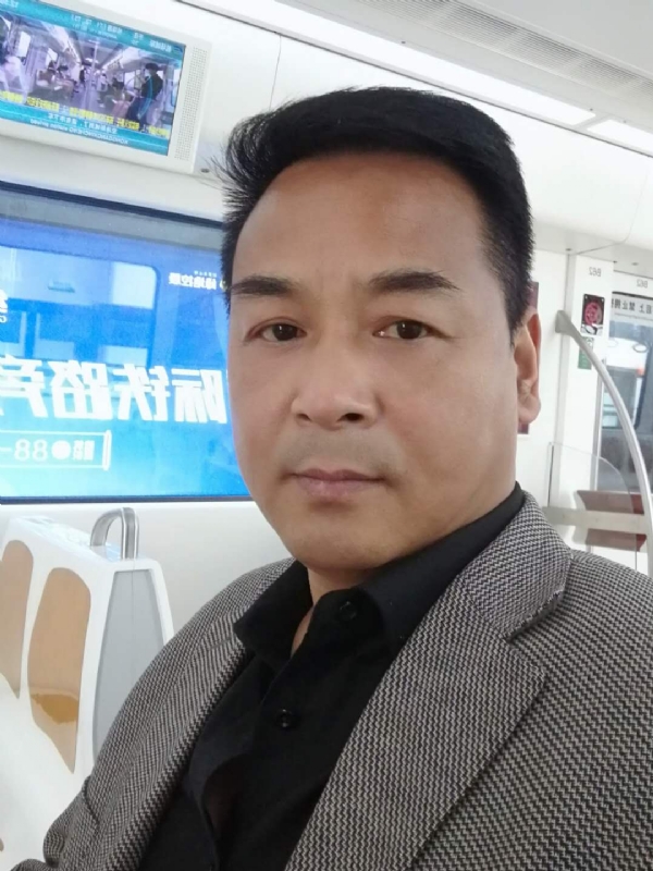 雪豹的第二张照片--芜湖相亲服务中心