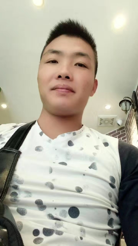 吃生蚝的小乖乖的第一张照片--芜湖相亲服务中心