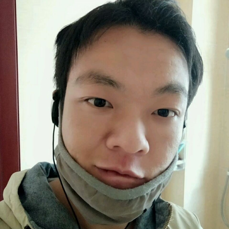 泡沫哭泣的第一张照片--芜湖相亲服务中心