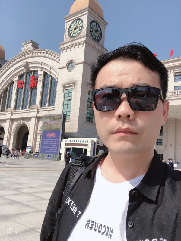 楚河畔的第一张照片--芜湖相亲服务中心