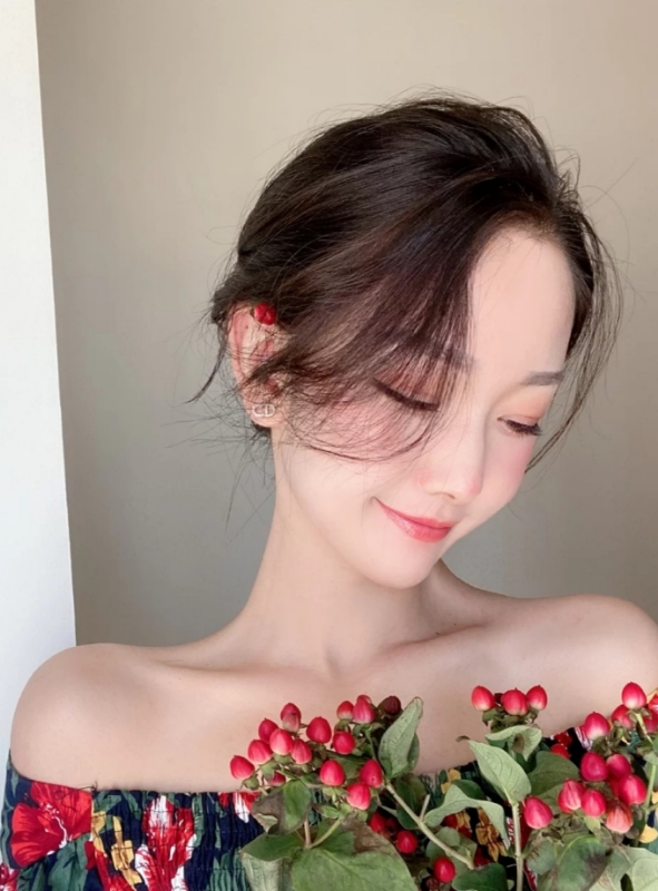 小诗vanessa的第二张照片--芜湖相亲服务中心