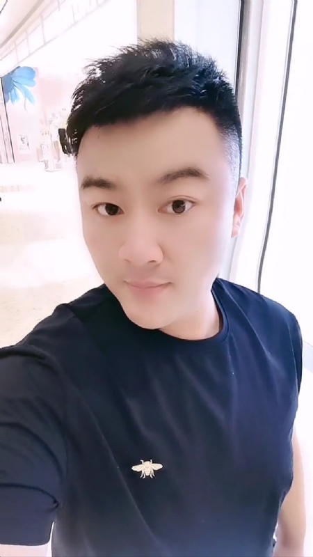 微风徐徐的第二张照片--芜湖相亲服务中心