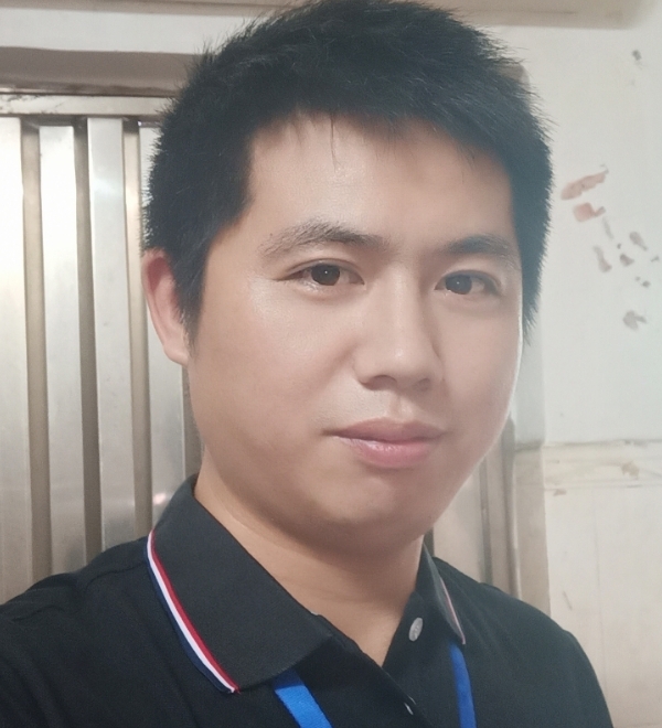 单身奶爸的第一张照片--芜湖相亲服务中心