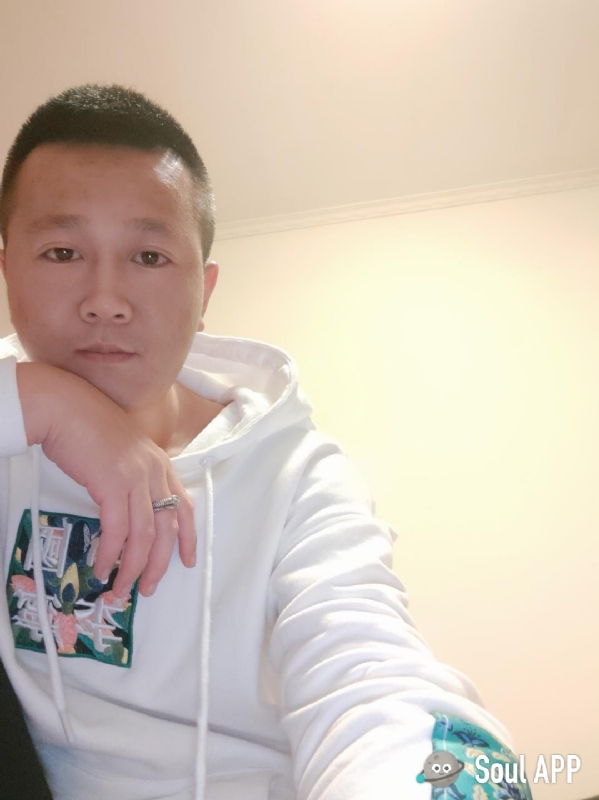 Away的第一张照片--芜湖相亲服务中心