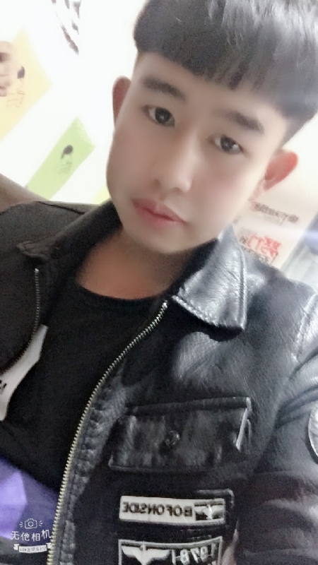 军绿色的第一张照片--芜湖相亲服务中心