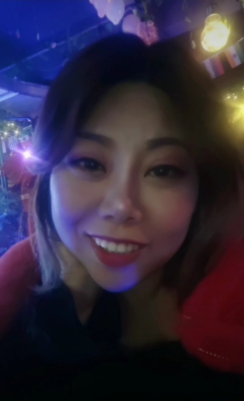 收快递的费仙女的第一张照片--芜湖相亲服务中心