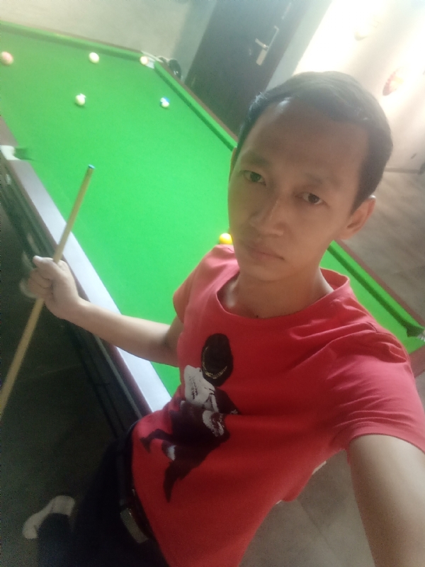 耳机分你一半的第一张照片--芜湖相亲服务中心