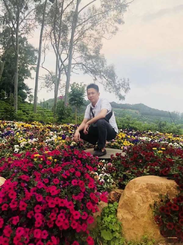 小郑的第一张照片--芜湖相亲服务中心